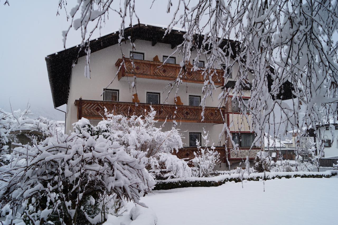 Hotel Alpenrose Rodengo Esterno foto